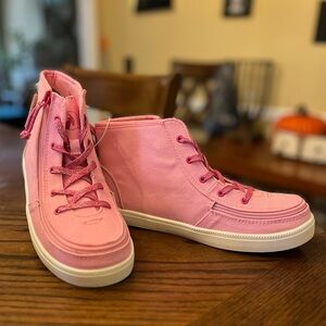 NWT Billy Footwear- Haring Essential Hi Top- Pink- sz6